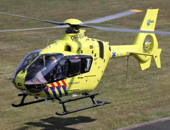 Traumahelikopter onderweg vanuit Groningen Airport Eelde | 15 mei 2024 18:49