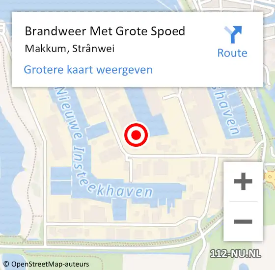 Locatie op kaart van de 112 melding: Brandweer Met Grote Spoed Naar Makkum, Strânwei op 18 mei 2022 10:53