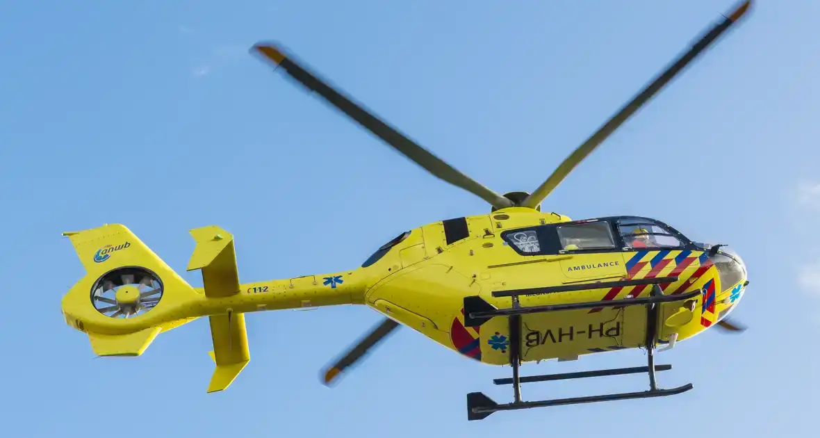 Traumahelikopter PH-HVB van Groningen Airport Eelde naar Groningen Airport Eelde op maandag 5 mei 2025 19:46