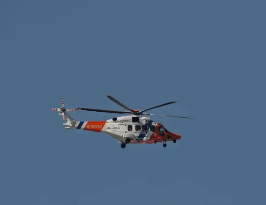 Kustwachthelikopter onderweg vanuit Urk | 17 april 2024 8:50