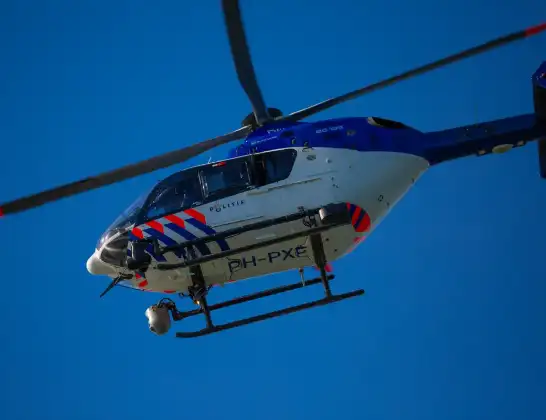 Politiehelikopter onderweg vanuit Alphen aan den Rijn | 19 april 2024 15:23