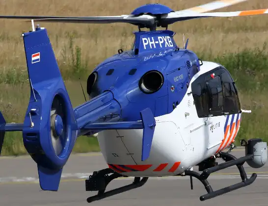 Politiehelikopter onderweg vanuit Ouderkerk aan de Amstel | 1 augustus 2024 20:31