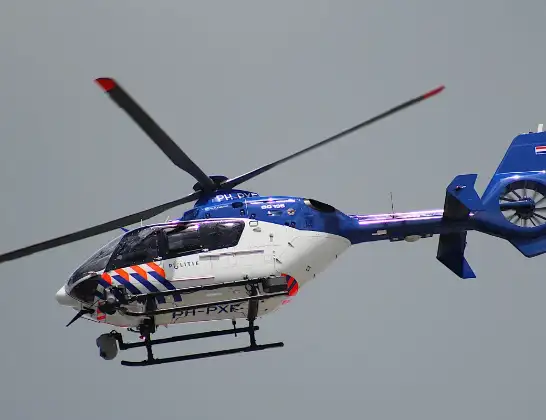 Politiehelikopter naar Vliegbasis Volkel | 10 augustus 2024 17:39