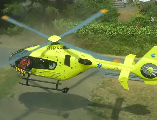 Traumahelikopter naar Vliegbasis Volkel | 9 april 2025 22:24